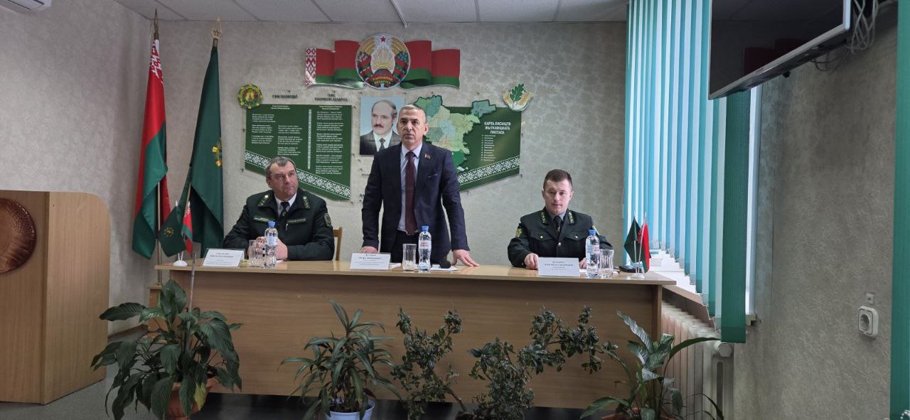 photo 5238181881763795978 y