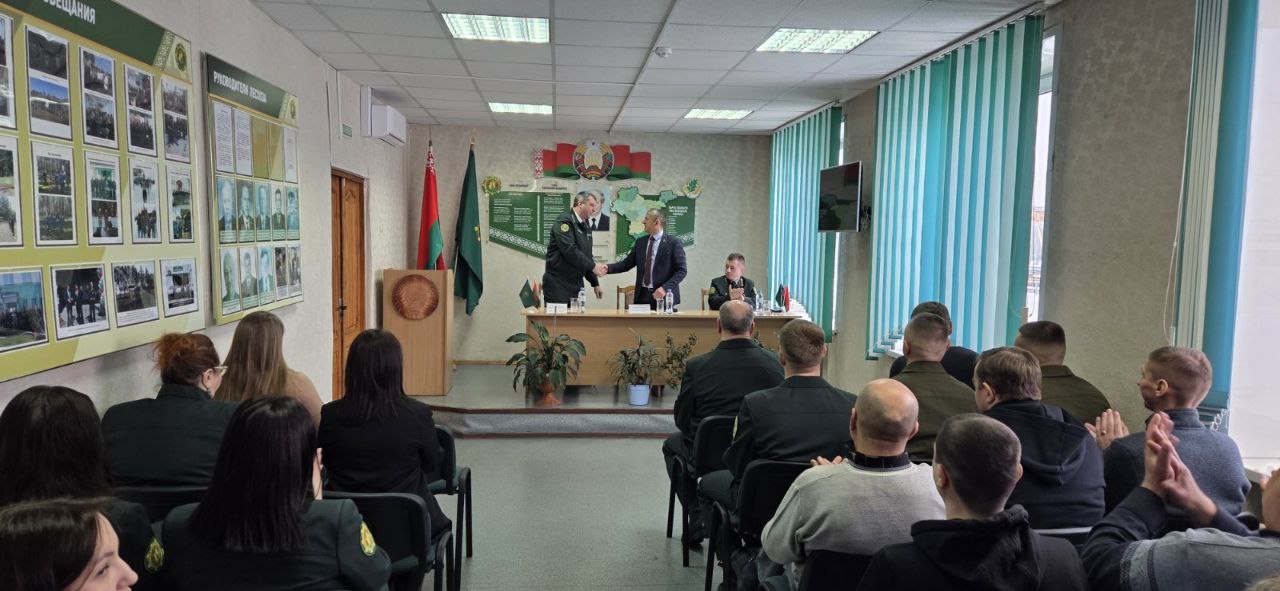 photo 5238181881763795981 y